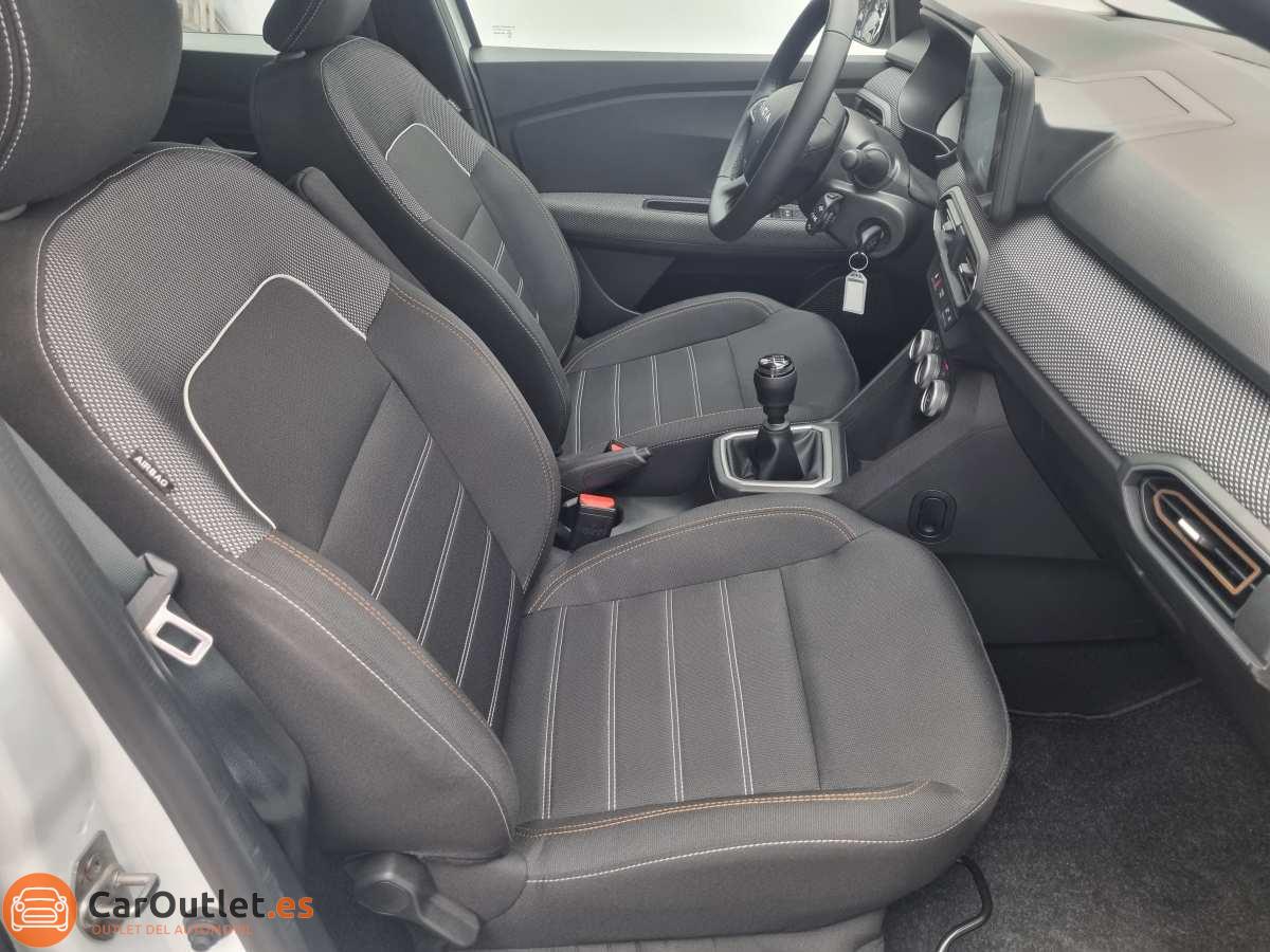 16 - Dacia Sandero Stepway 2024