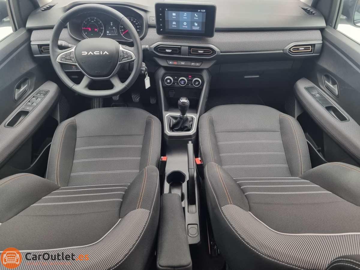 17 - Dacia Sandero Stepway 2024