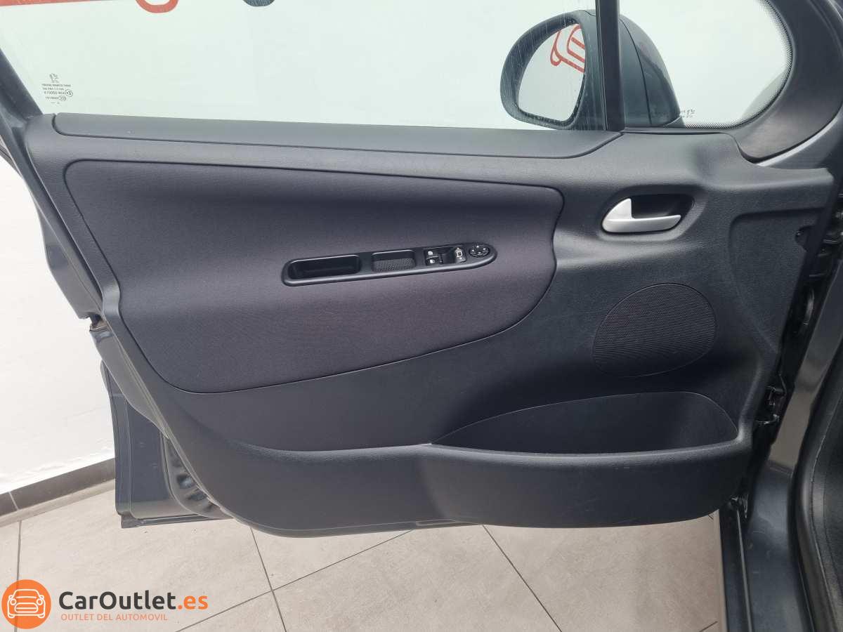 12 - Peugeot 207 2011