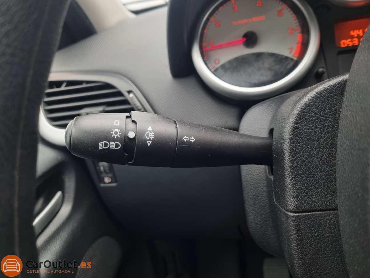 22 - Peugeot 207 2011