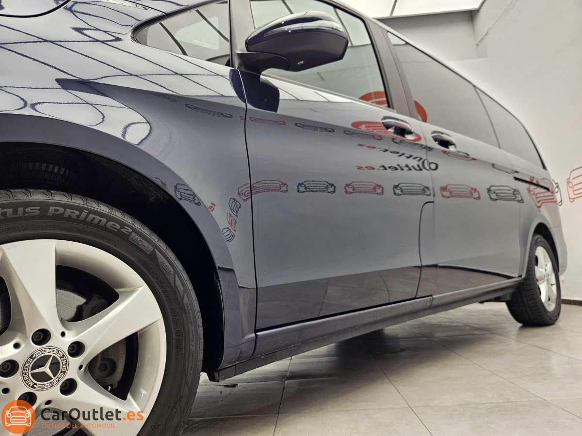 4 - Mercedes V Class 2020 - AUTO