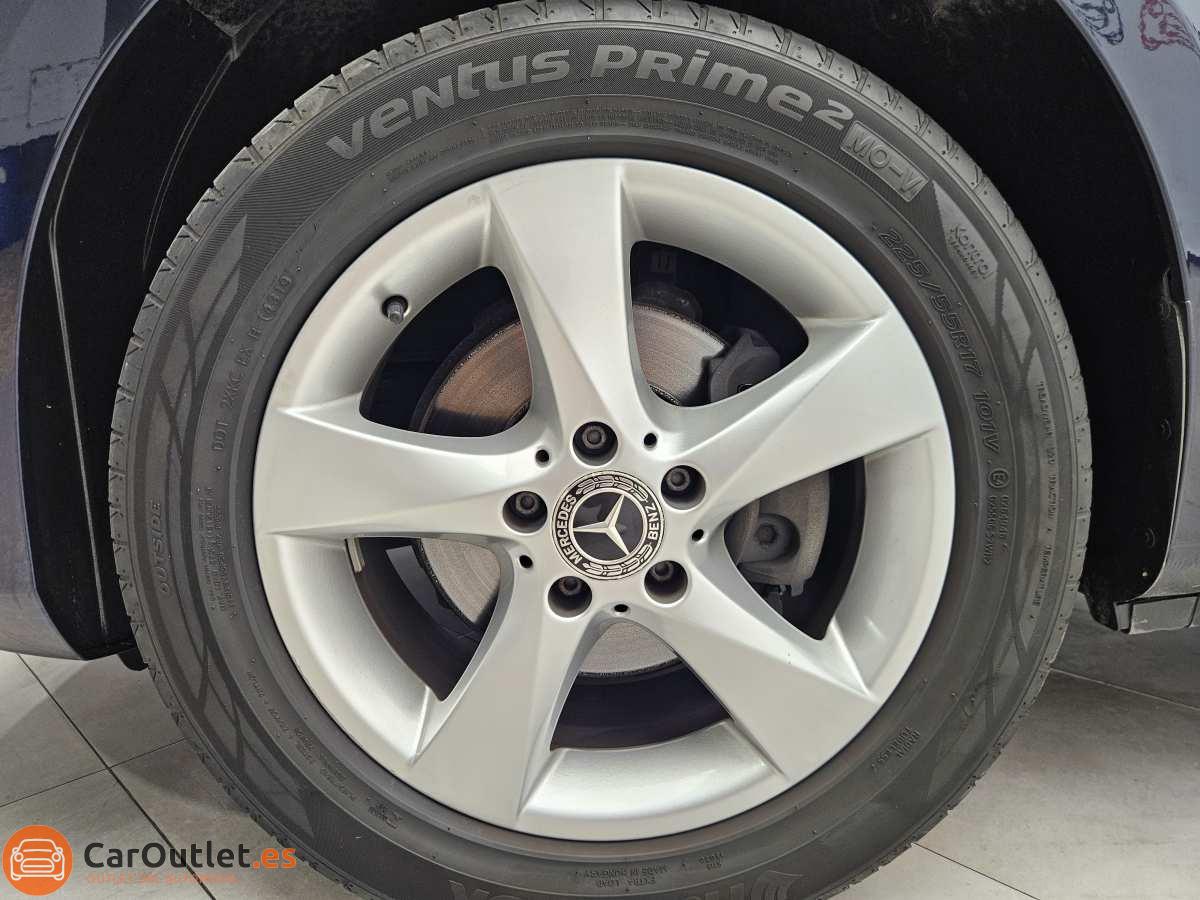 5 - Mercedes V Class 2020 - AUTO
