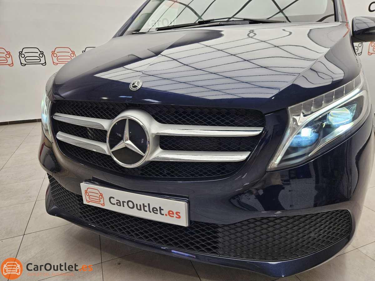 6 - Mercedes V Class 2020 - AUTO