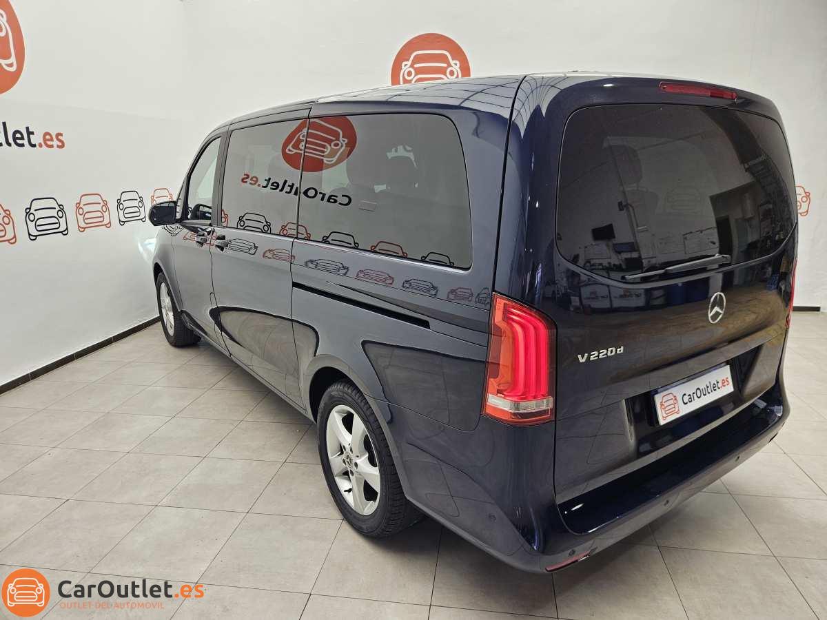 9 - Mercedes V Class 2020 - AUTO