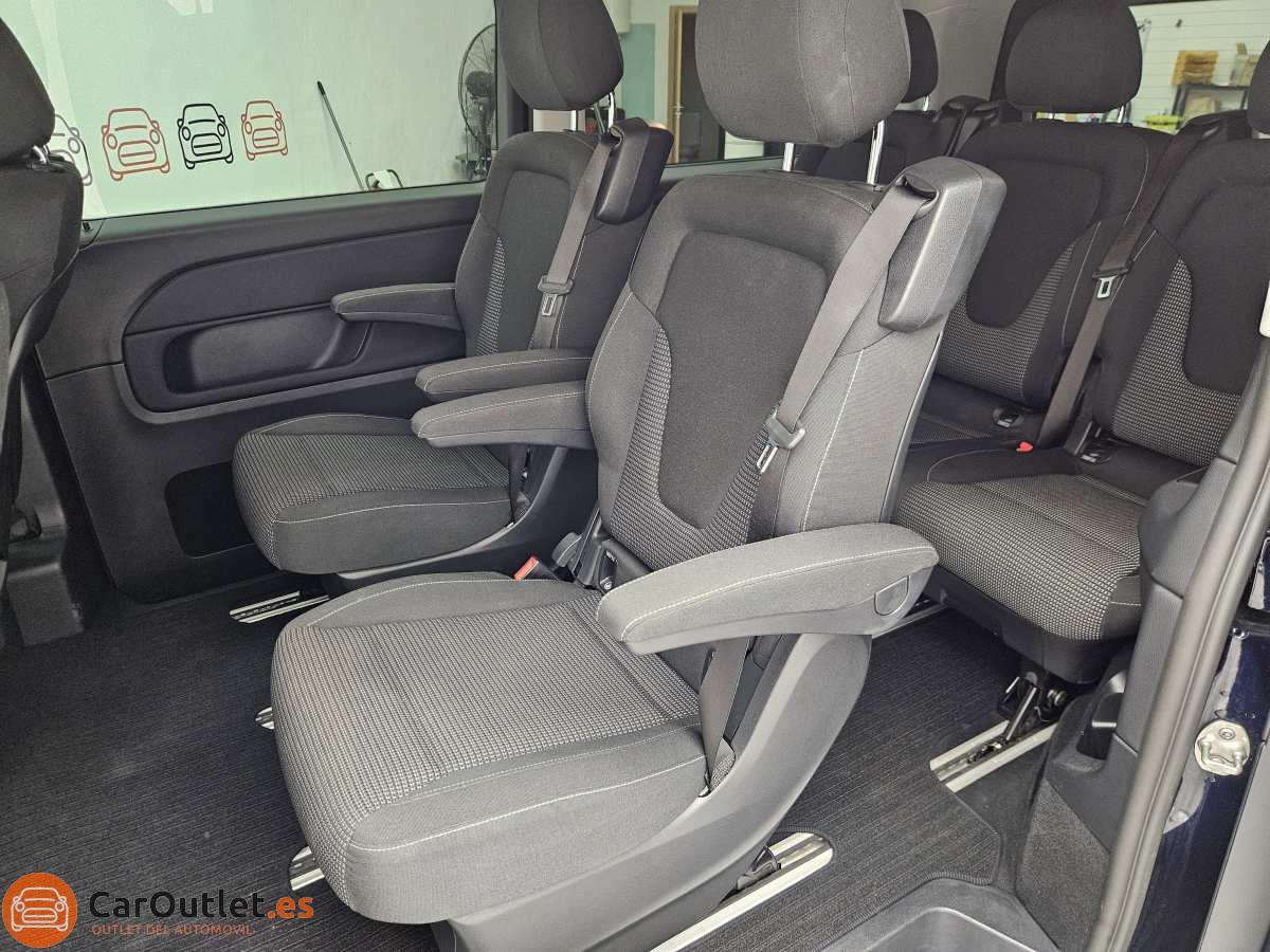 17 - Mercedes V Class 2020 - AUTO