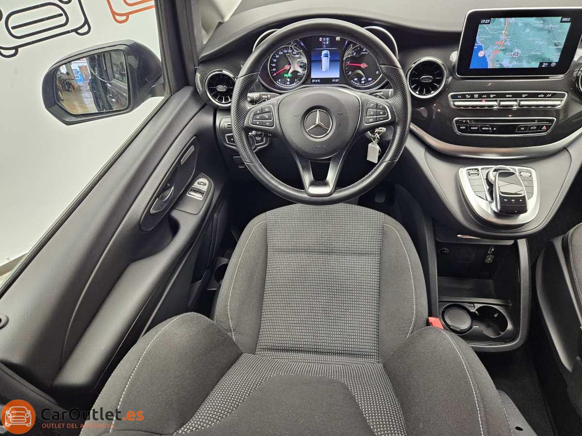 24 - Mercedes V Class 2020 - AUTO