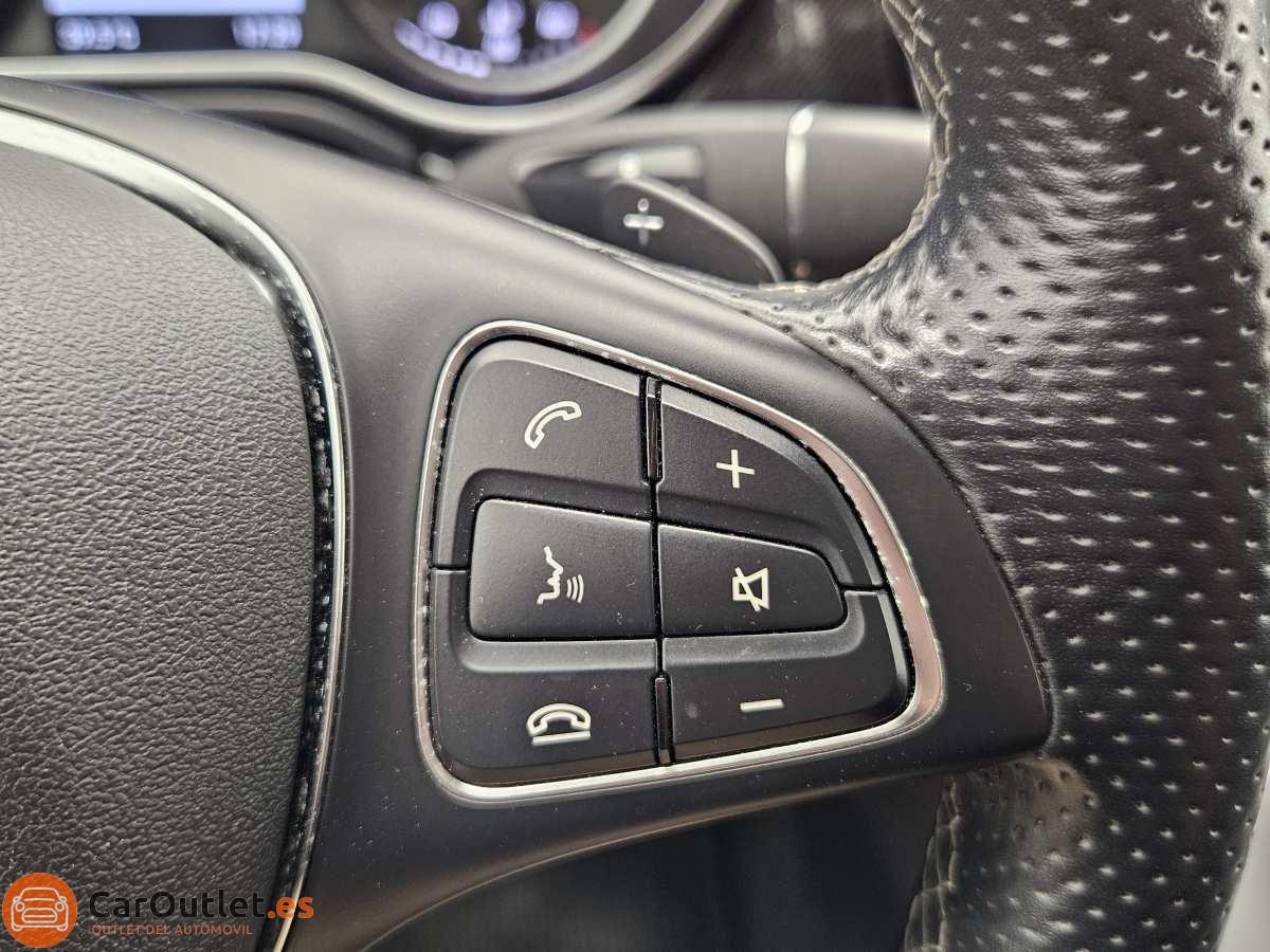 29 - Mercedes V Class 2020 - AUTO