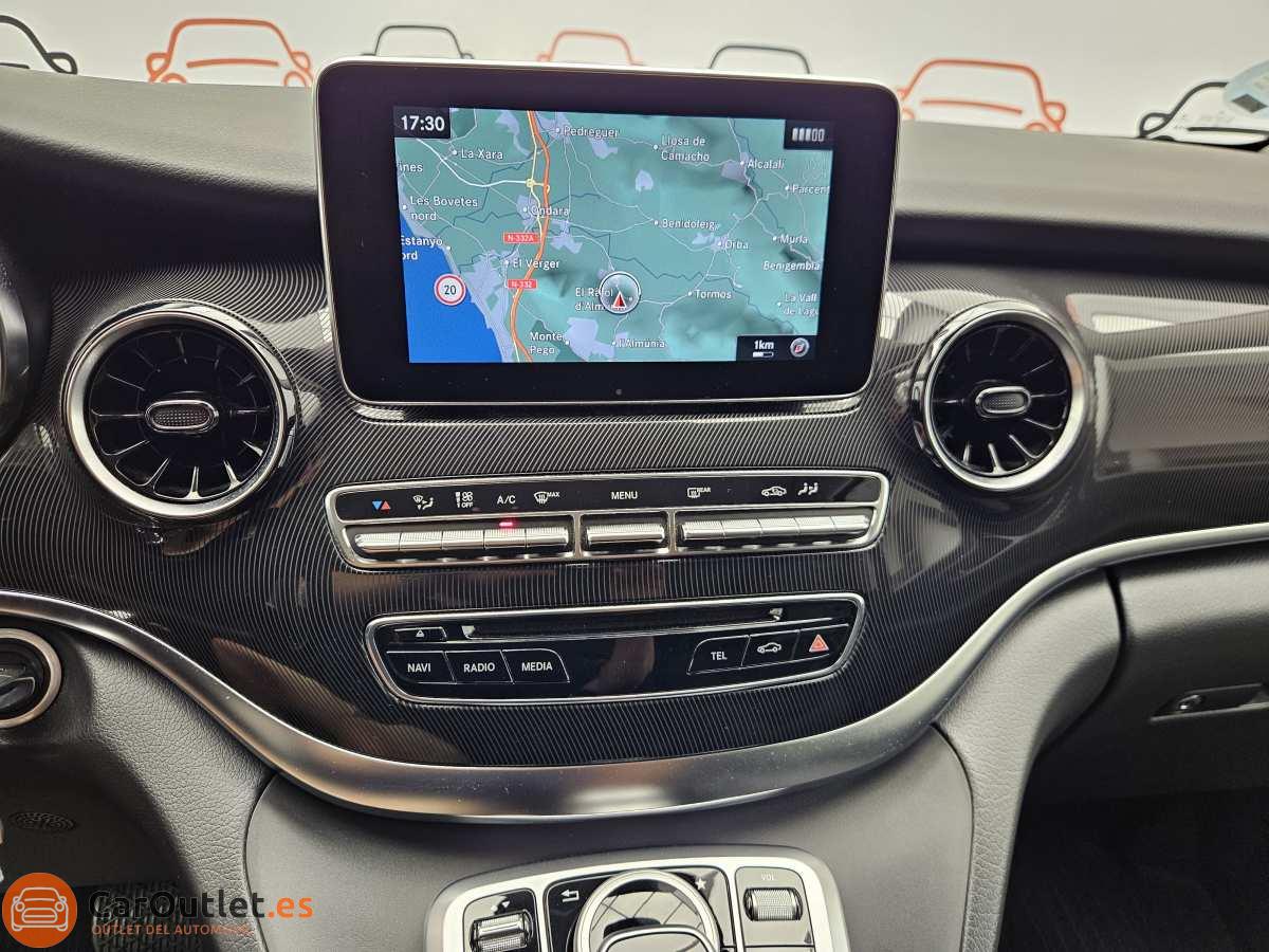 34 - Mercedes V Class 2020 - AUTO