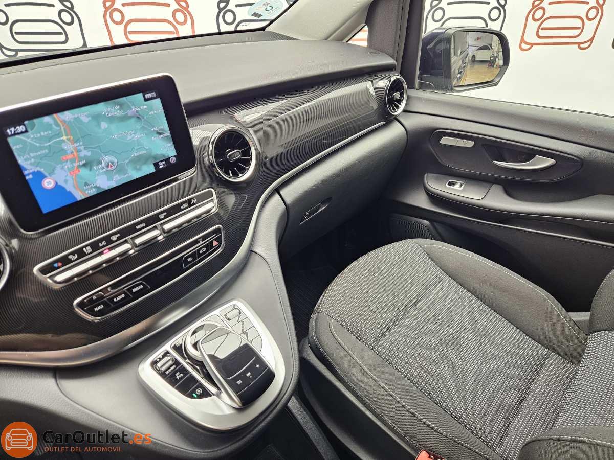 37 - Mercedes V Class 2020 - AUTO
