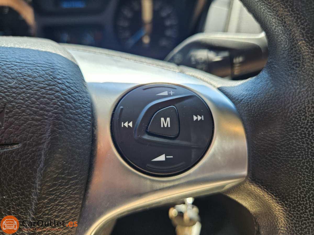 30 - Ford Benimar Tesoro 481 2019 - AUTO