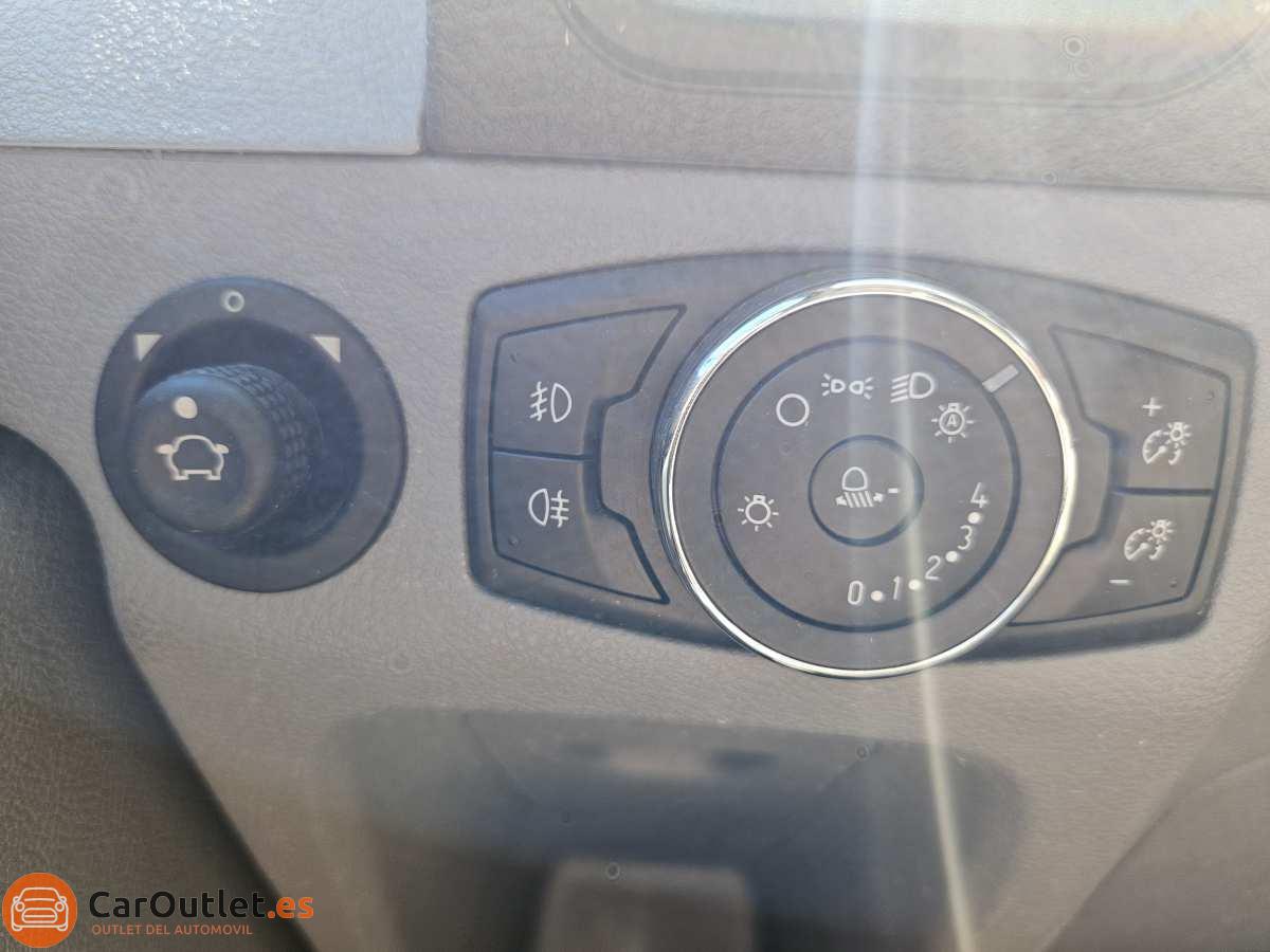 31 - Ford Benimar Tesoro 481 2019 - AUTO