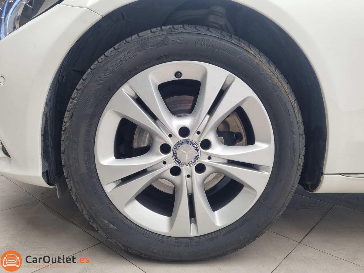 6 - Mercedes C Class 2016 - AUTO