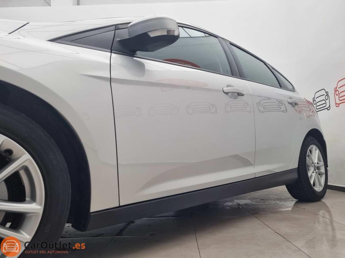 4 - Ford Focus 2018 - AUTO