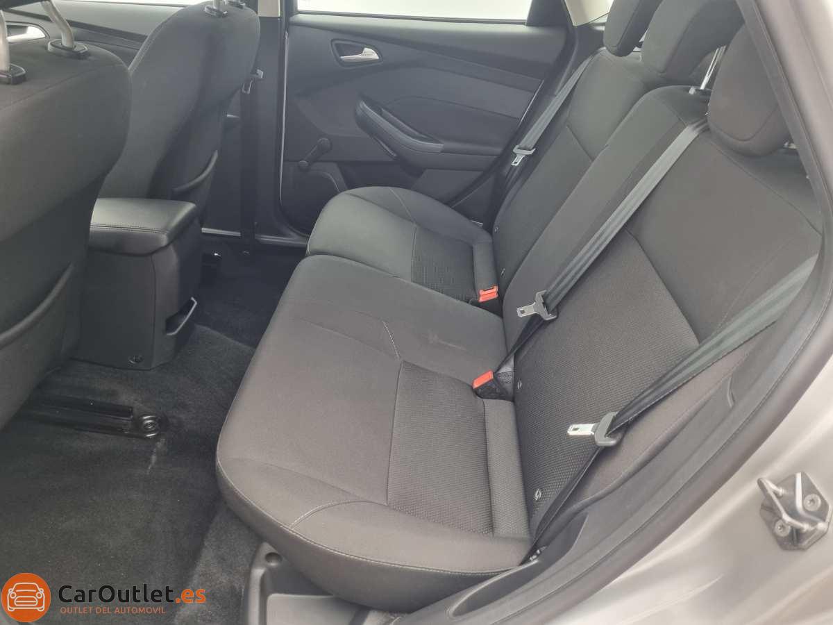 11 - Ford Focus 2018 - AUTO