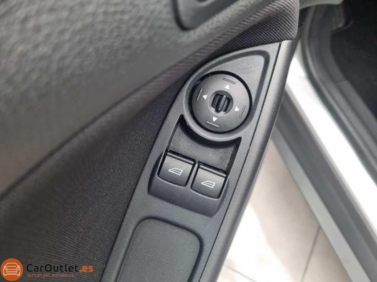 13 - Ford Focus 2018 - AUTO