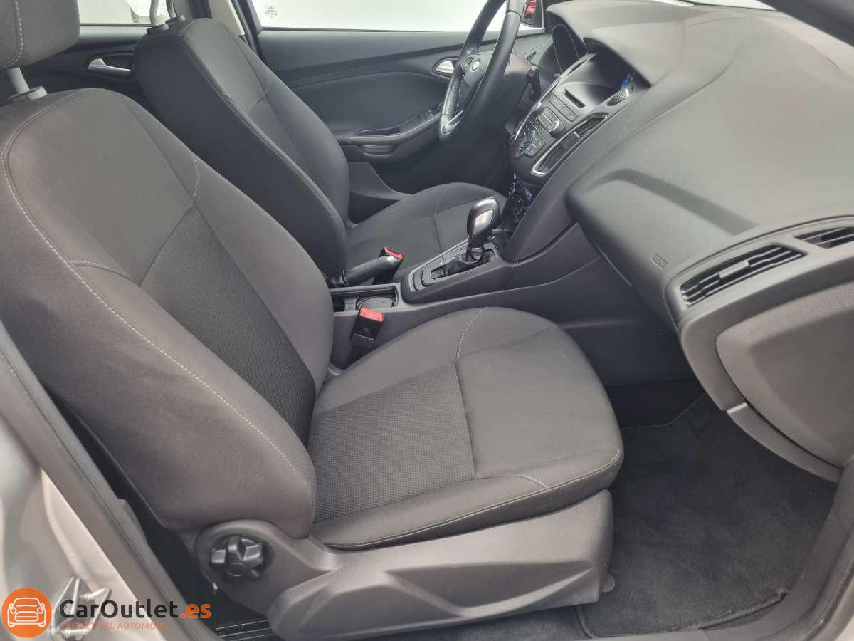 15 - Ford Focus 2018 - AUTO
