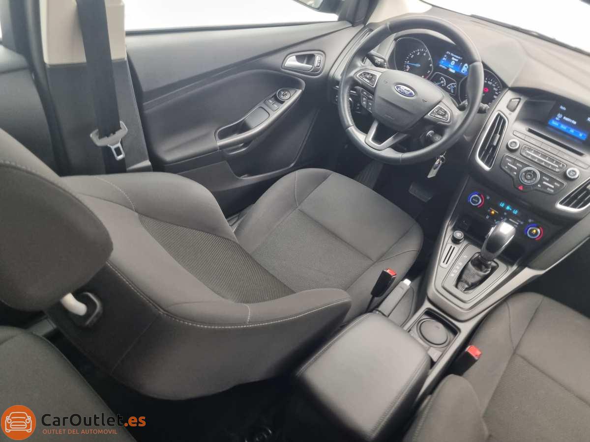 17 - Ford Focus 2018 - AUTO