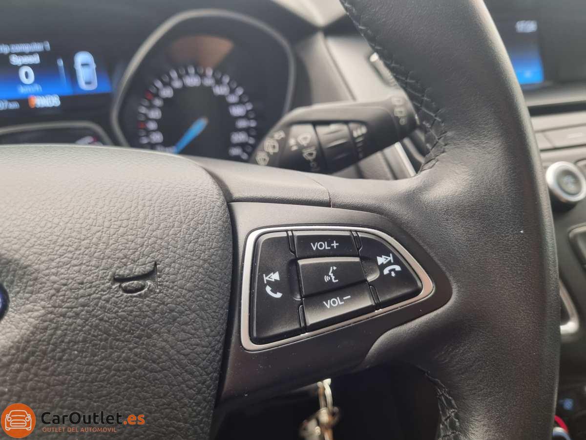 20 - Ford Focus 2018 - AUTO
