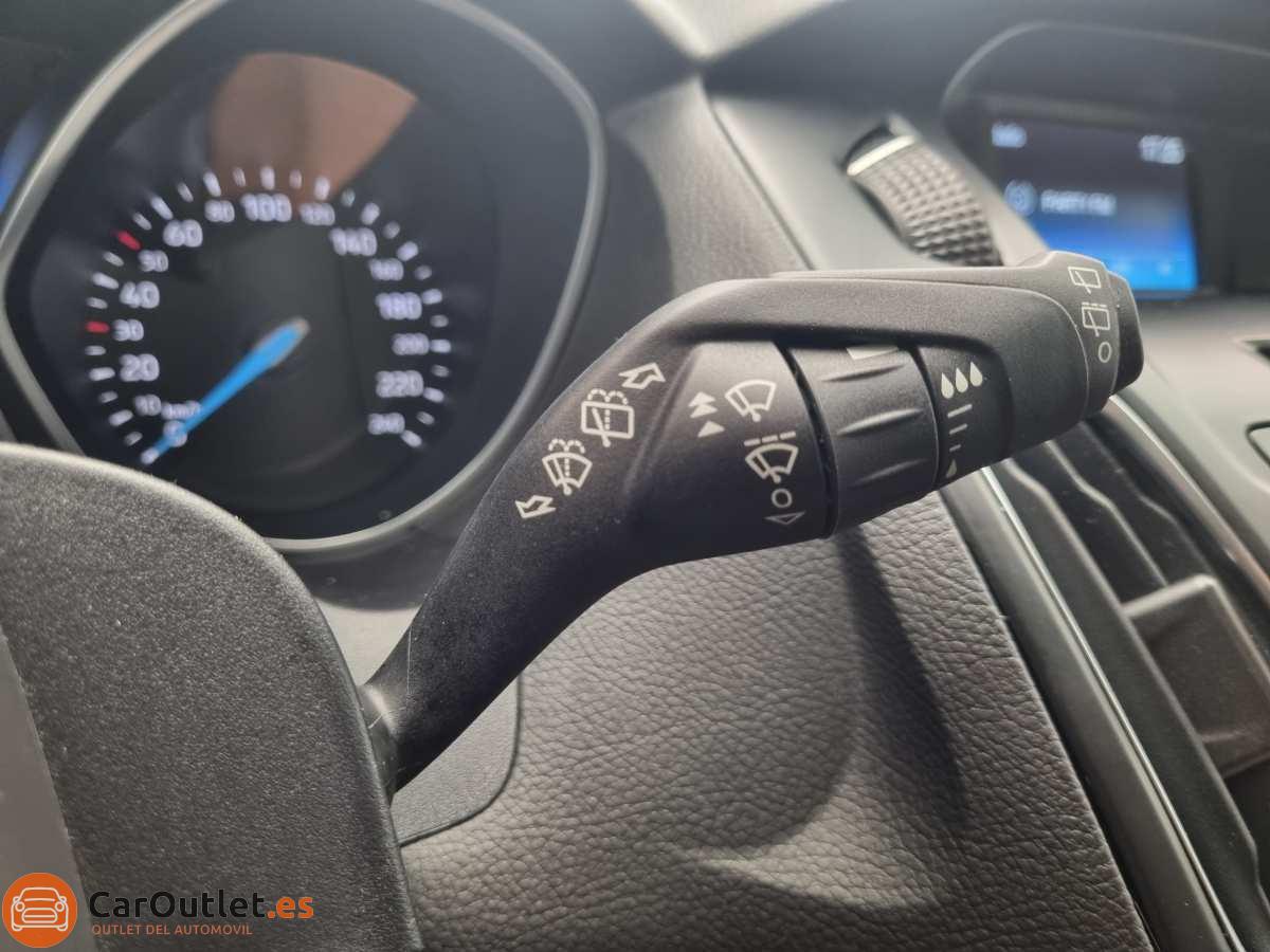22 - Ford Focus 2018 - AUTO