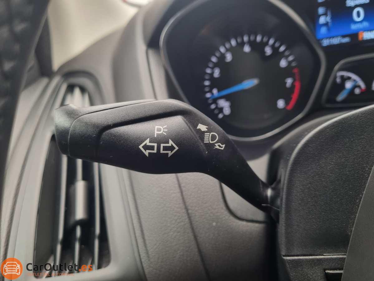 23 - Ford Focus 2018 - AUTO