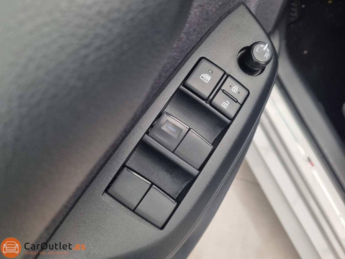 14 - Toyota Yaris 2022 - AUTO