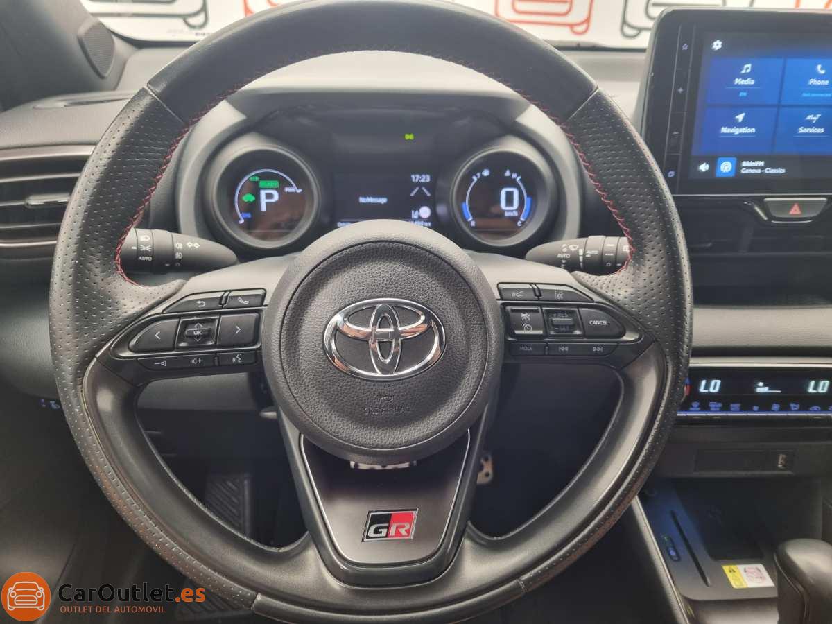 20 - Toyota Yaris 2022 - AUTO