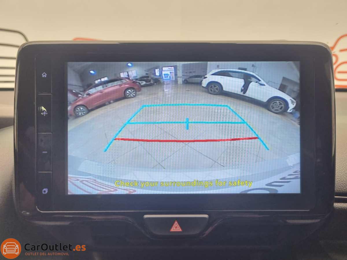 31 - Toyota Yaris 2022 - AUTO