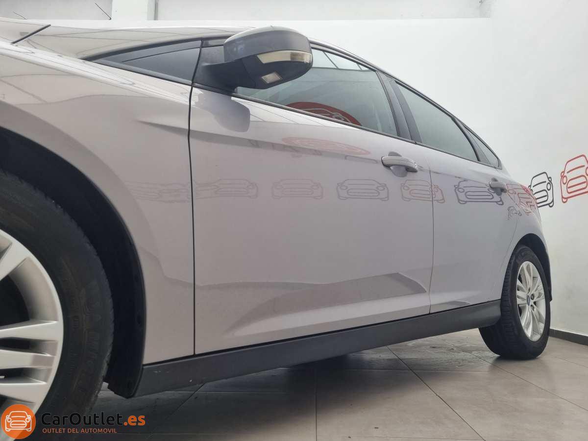 4 - Ford Focus 2012 - AUTO