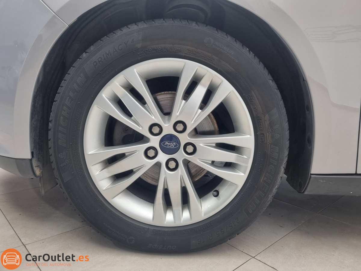 6 - Ford Focus 2012 - AUTO