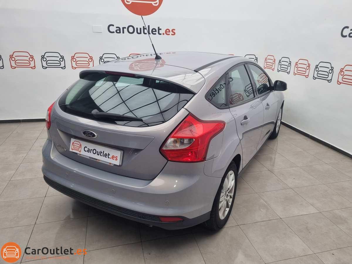9 - Ford Focus 2012 - AUTO