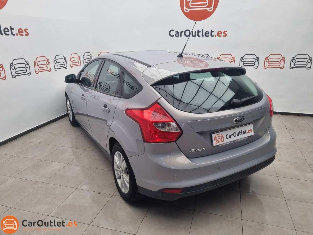 11 - Ford Focus 2012 - AUTO