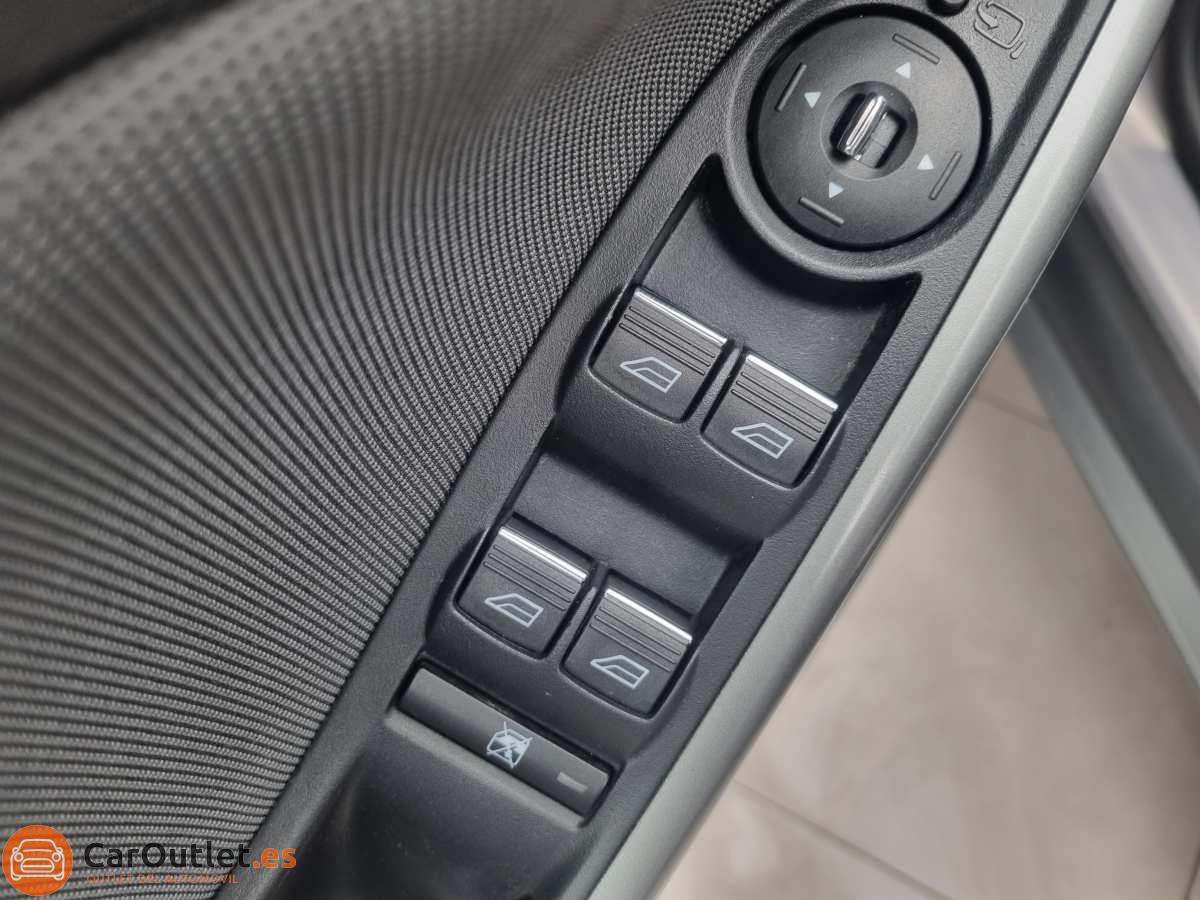 15 - Ford Focus 2012 - AUTO