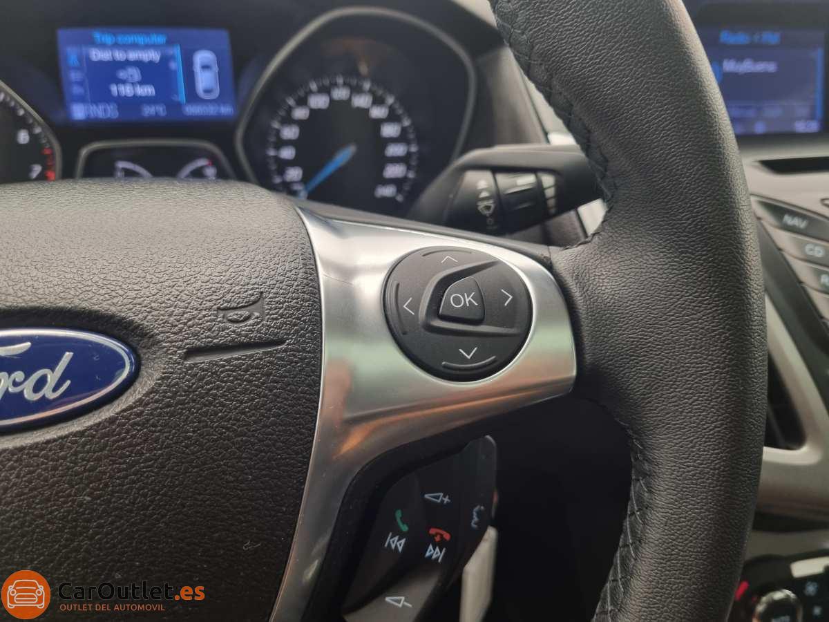 22 - Ford Focus 2012 - AUTO
