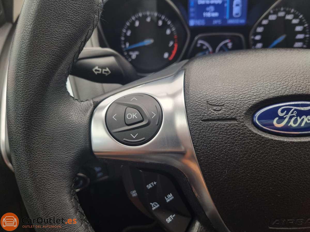 23 - Ford Focus 2012 - AUTO