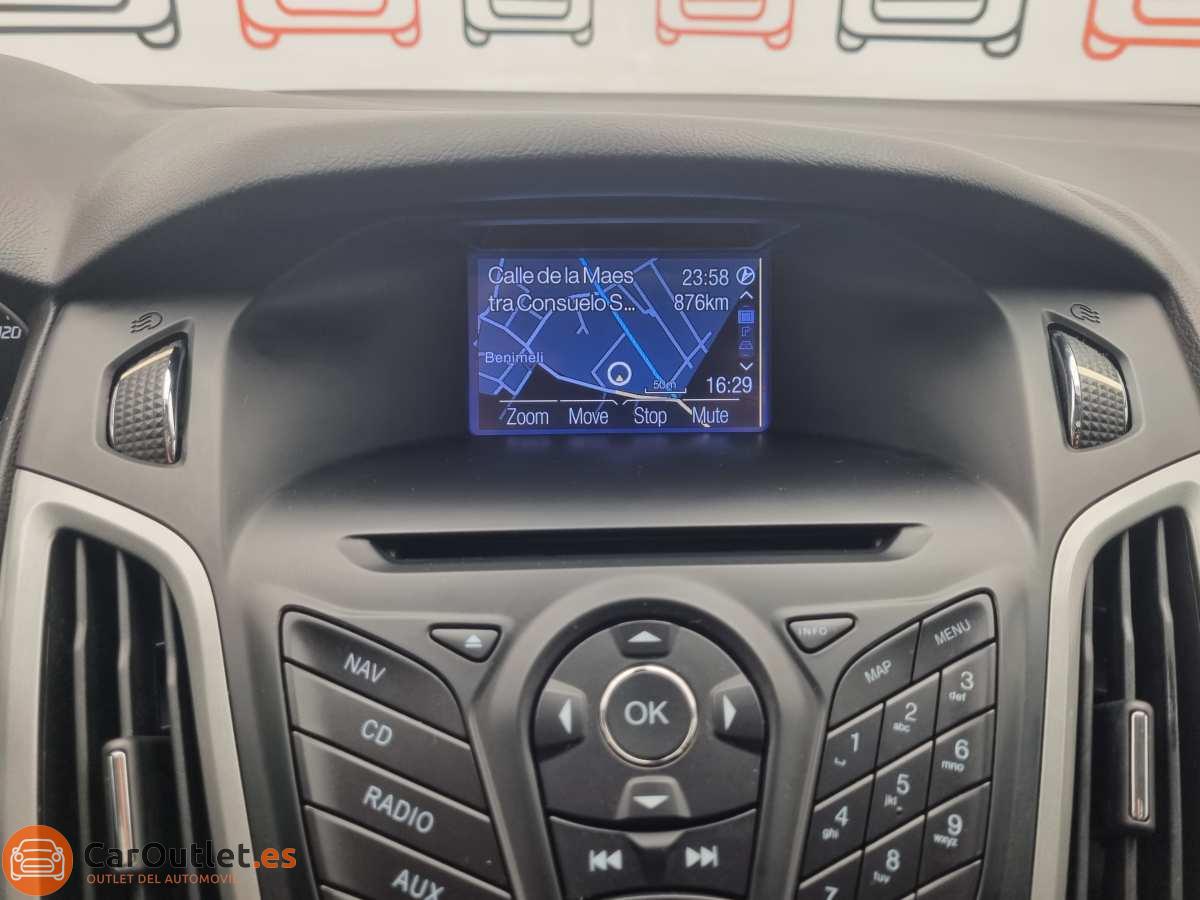 28 - Ford Focus 2012 - AUTO