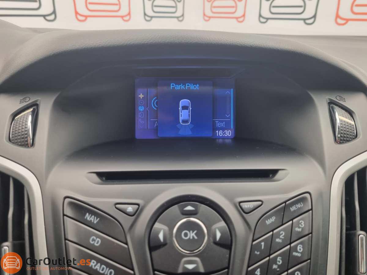 29 - Ford Focus 2012 - AUTO