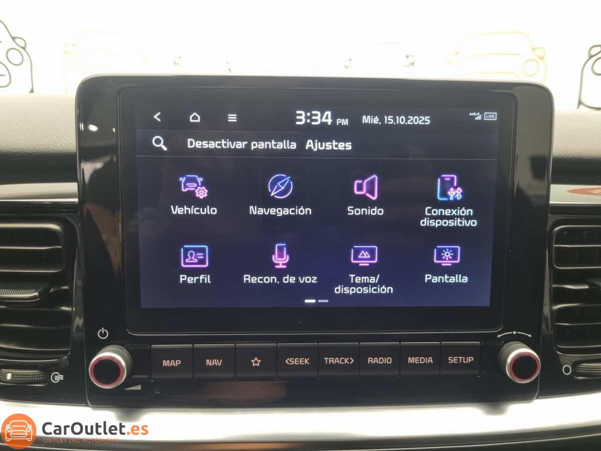 28 - Kia Stonic 2024 - AUTO