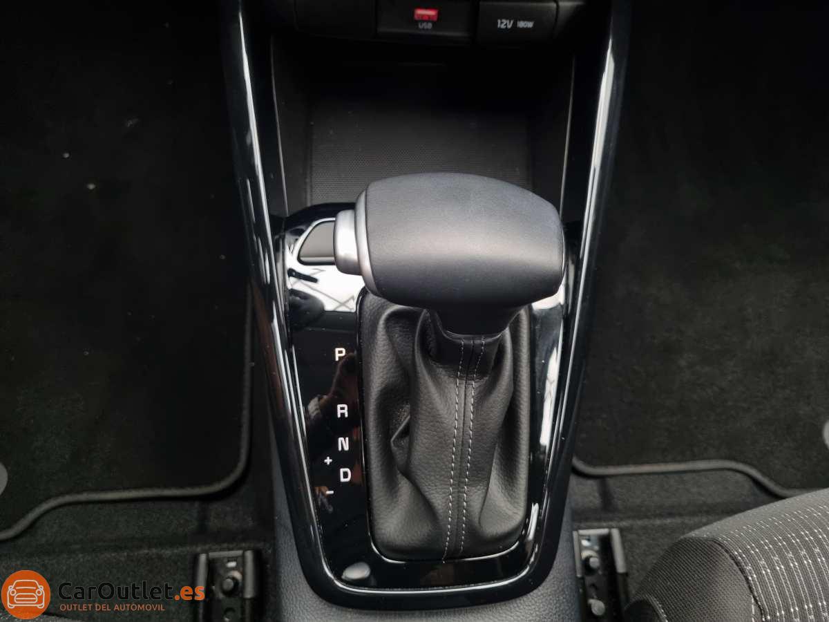 30 - Kia Stonic 2024 - AUTO