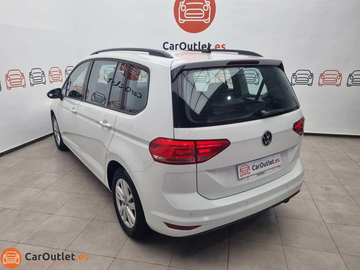 9 - Volkswagen Touran 2021 - AUTO