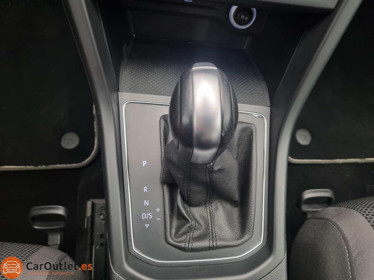 32 - Volkswagen Touran 2021 - AUTO