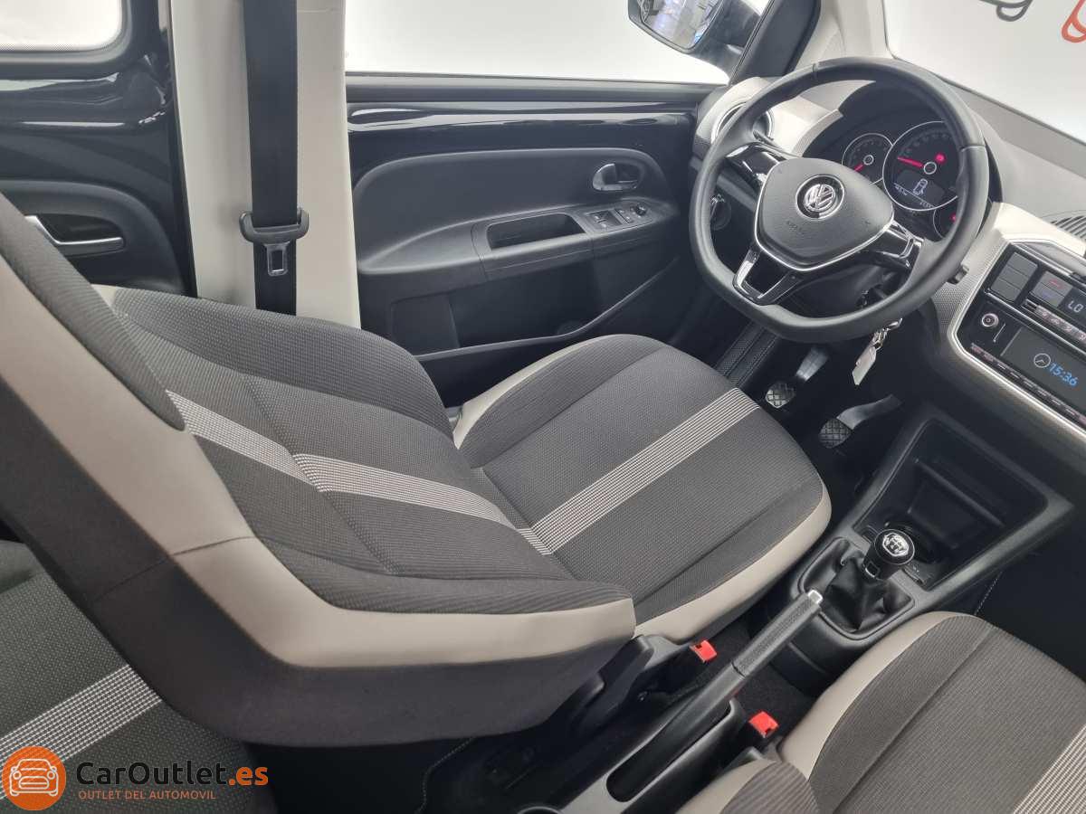 13 - Volkswagen UP 2017