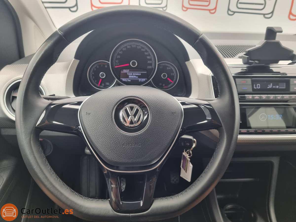 15 - Volkswagen UP 2017