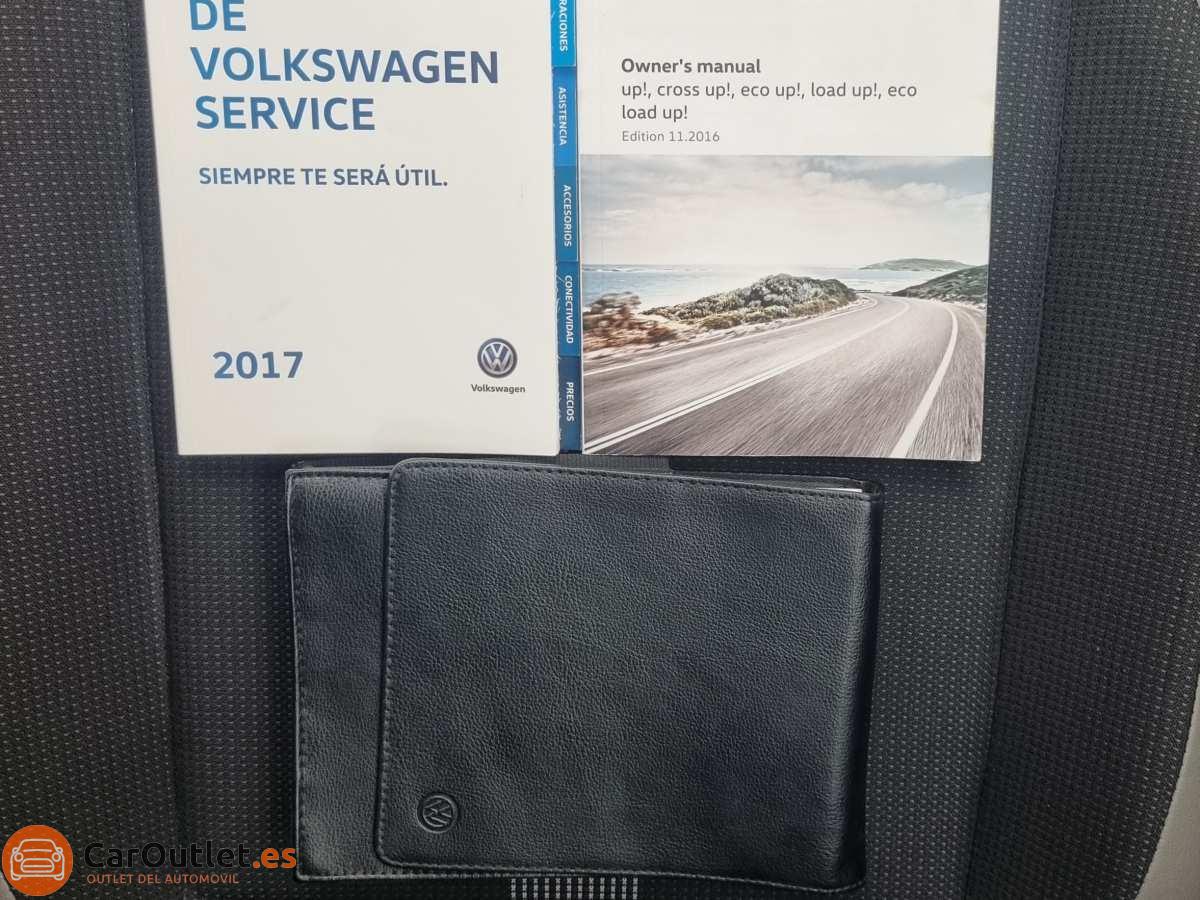 21 - Volkswagen UP 2017