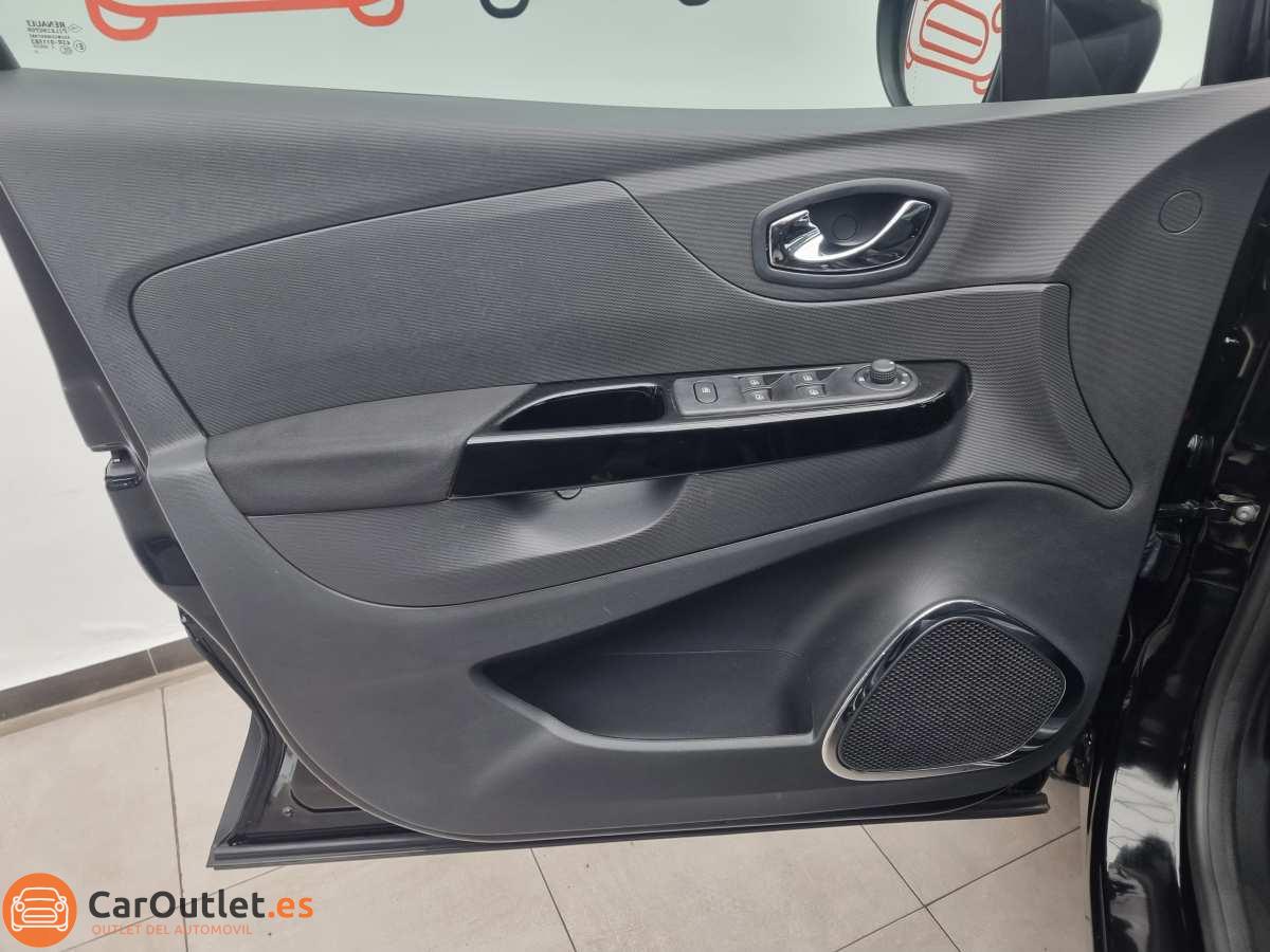 12 - Renault Captur 2015 - AUTO