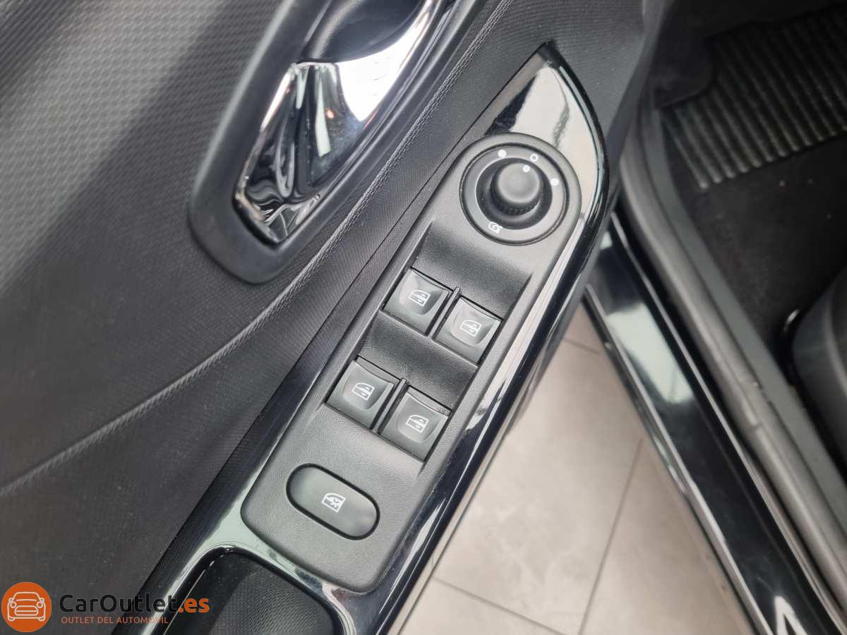 13 - Renault Captur 2015 - AUTO