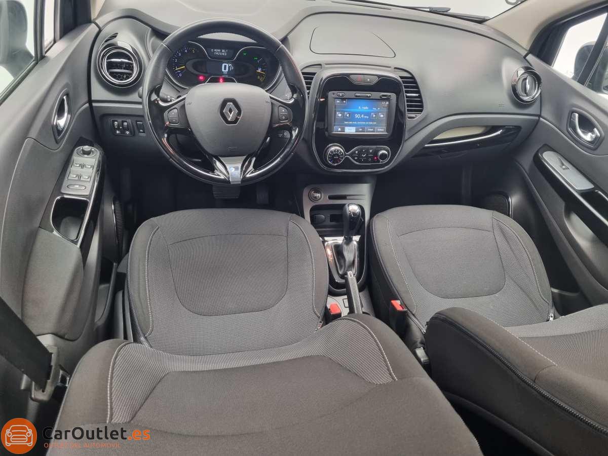18 - Renault Captur 2015 - AUTO