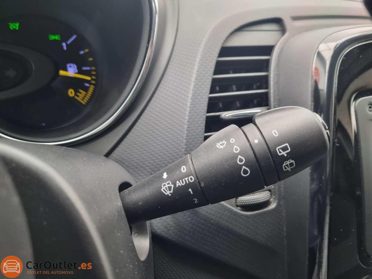 23 - Renault Captur 2015 - AUTO