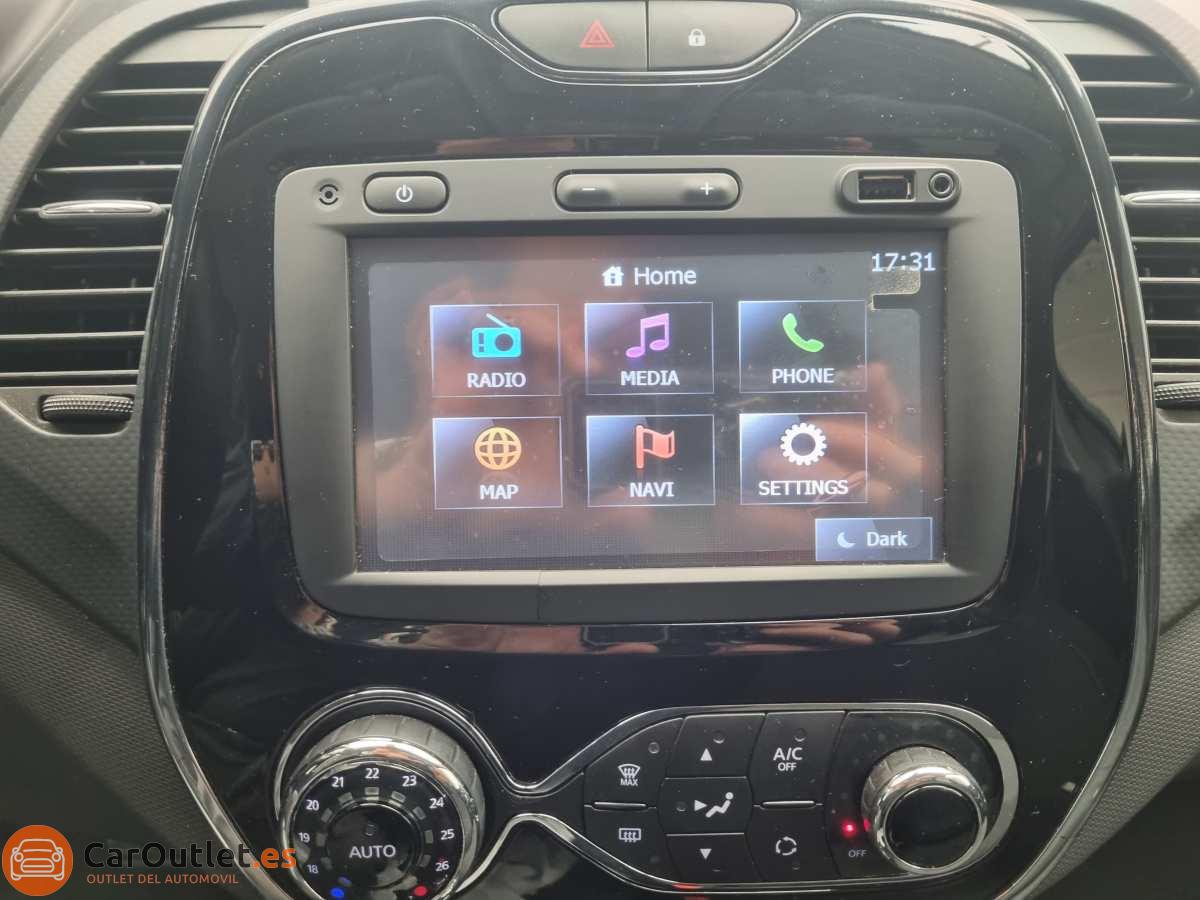 26 - Renault Captur 2015 - AUTO