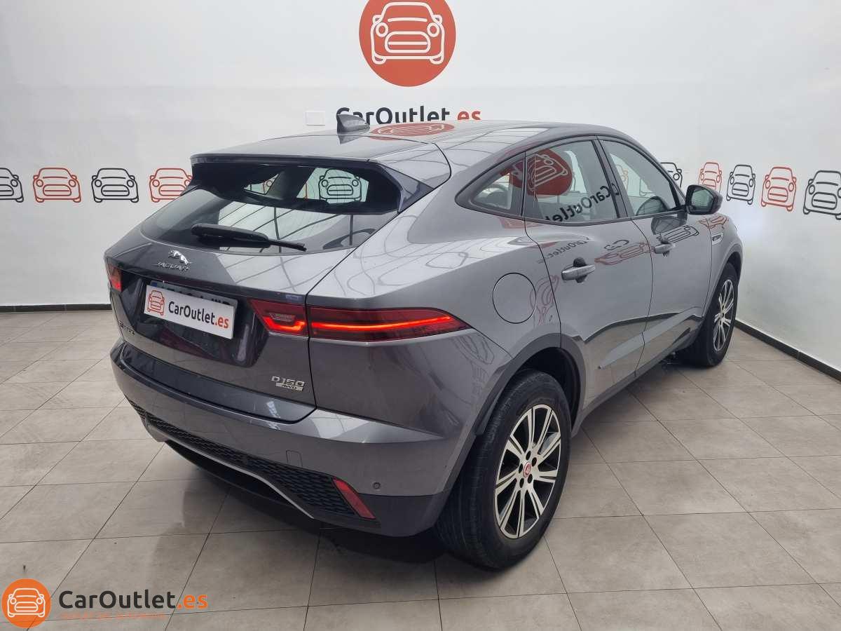 8 - Jaguar E-Pace 2019 - AUTO