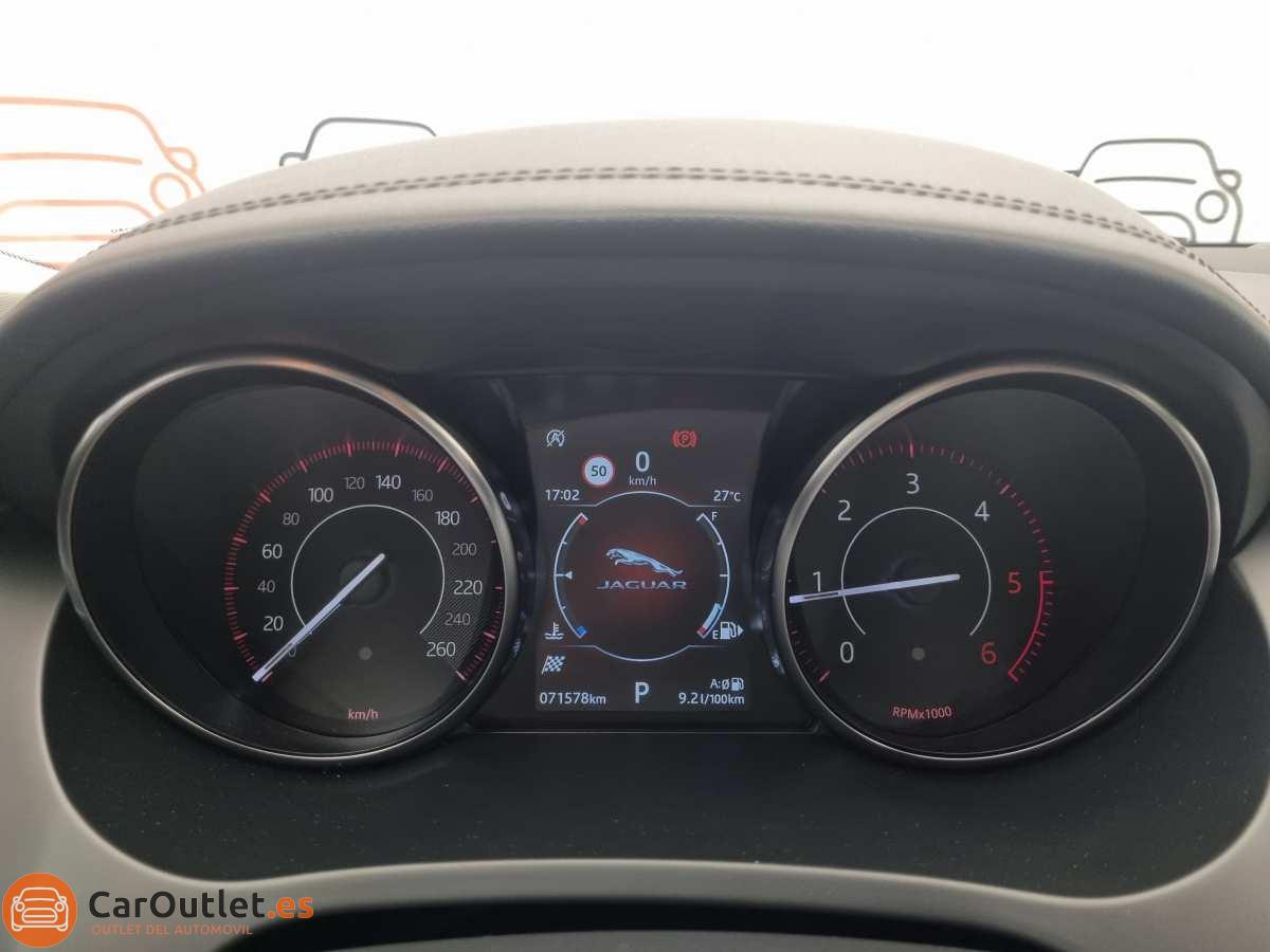 21 - Jaguar E-Pace 2019 - AUTO